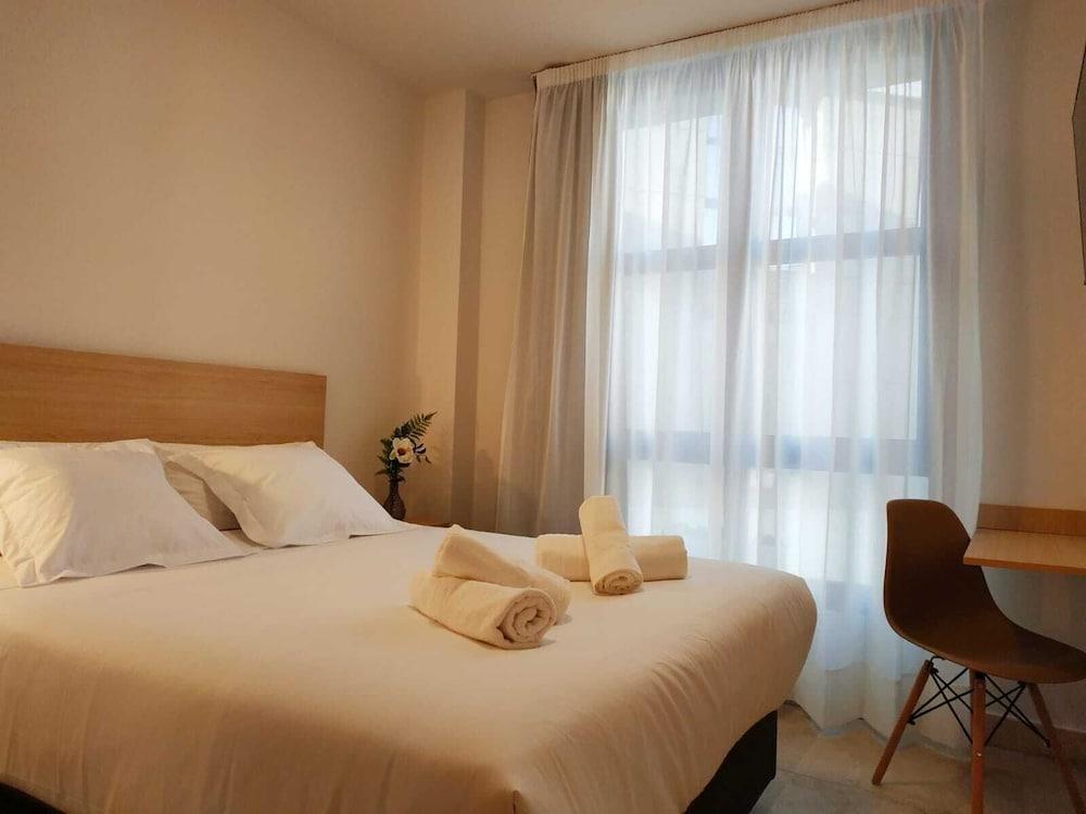 Iraipe Logrono Hotel 外观 照片