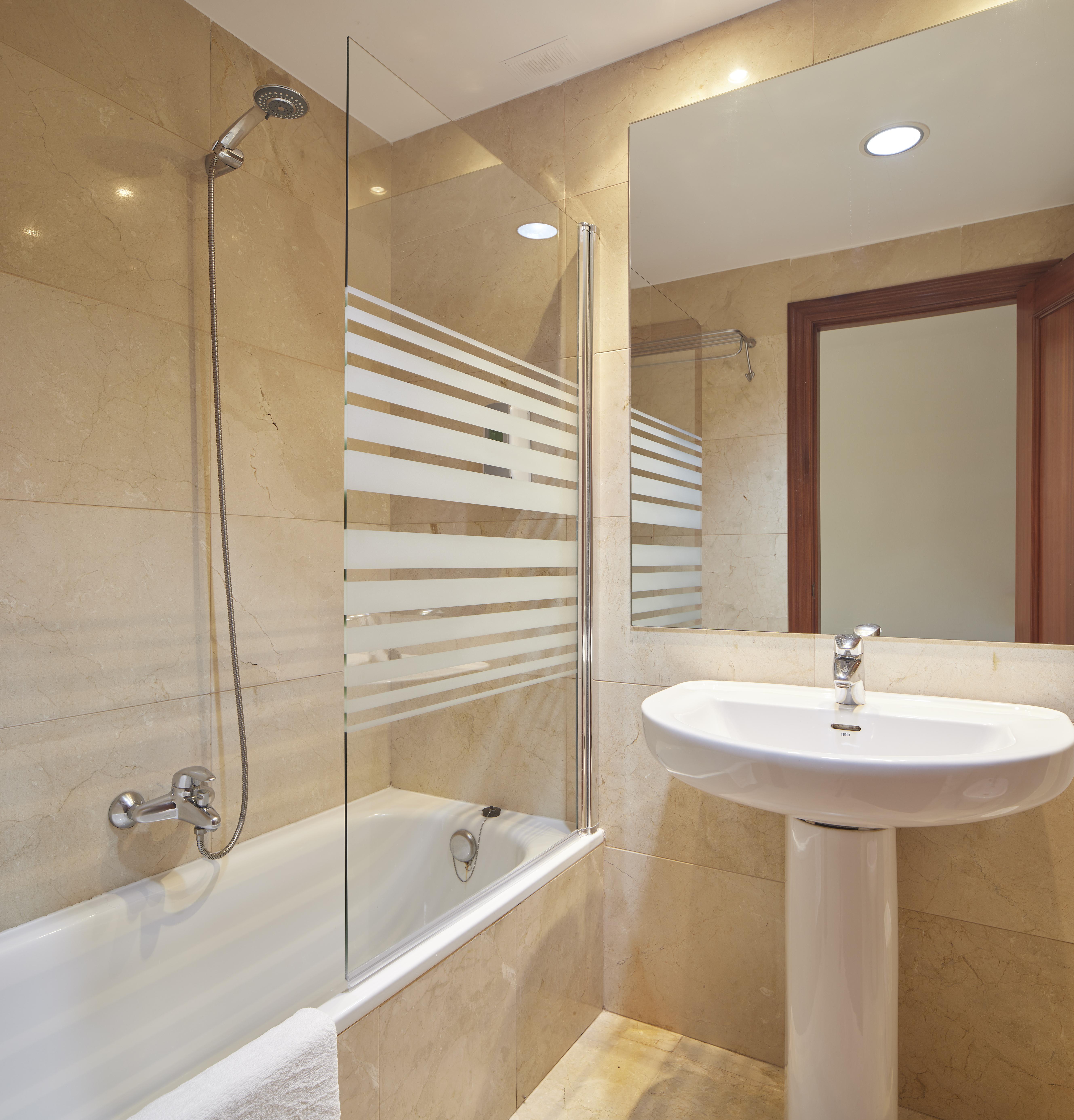 Iraipe Logrono Hotel 外观 照片