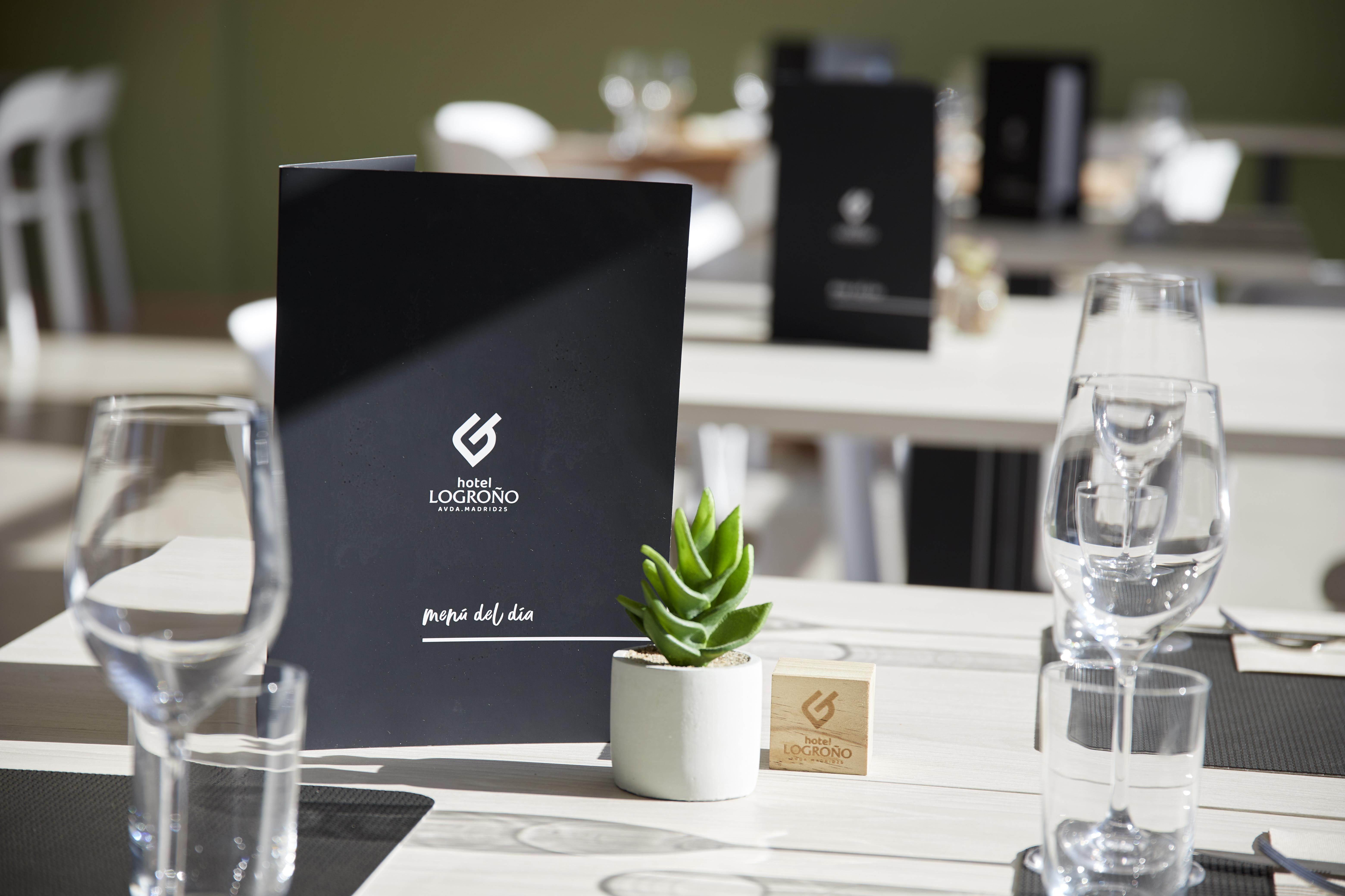 Iraipe Logrono Hotel 外观 照片