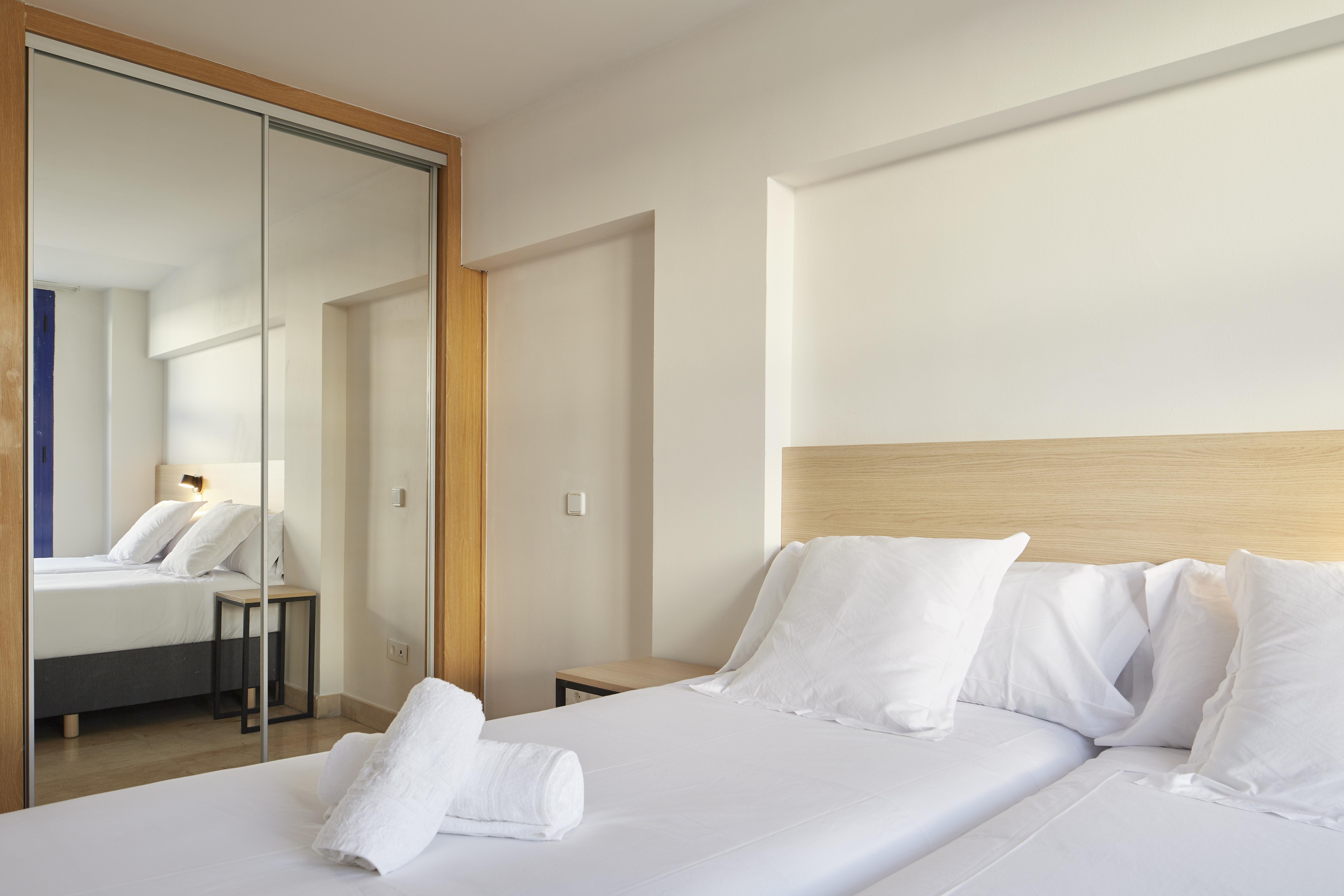Iraipe Logrono Hotel 外观 照片