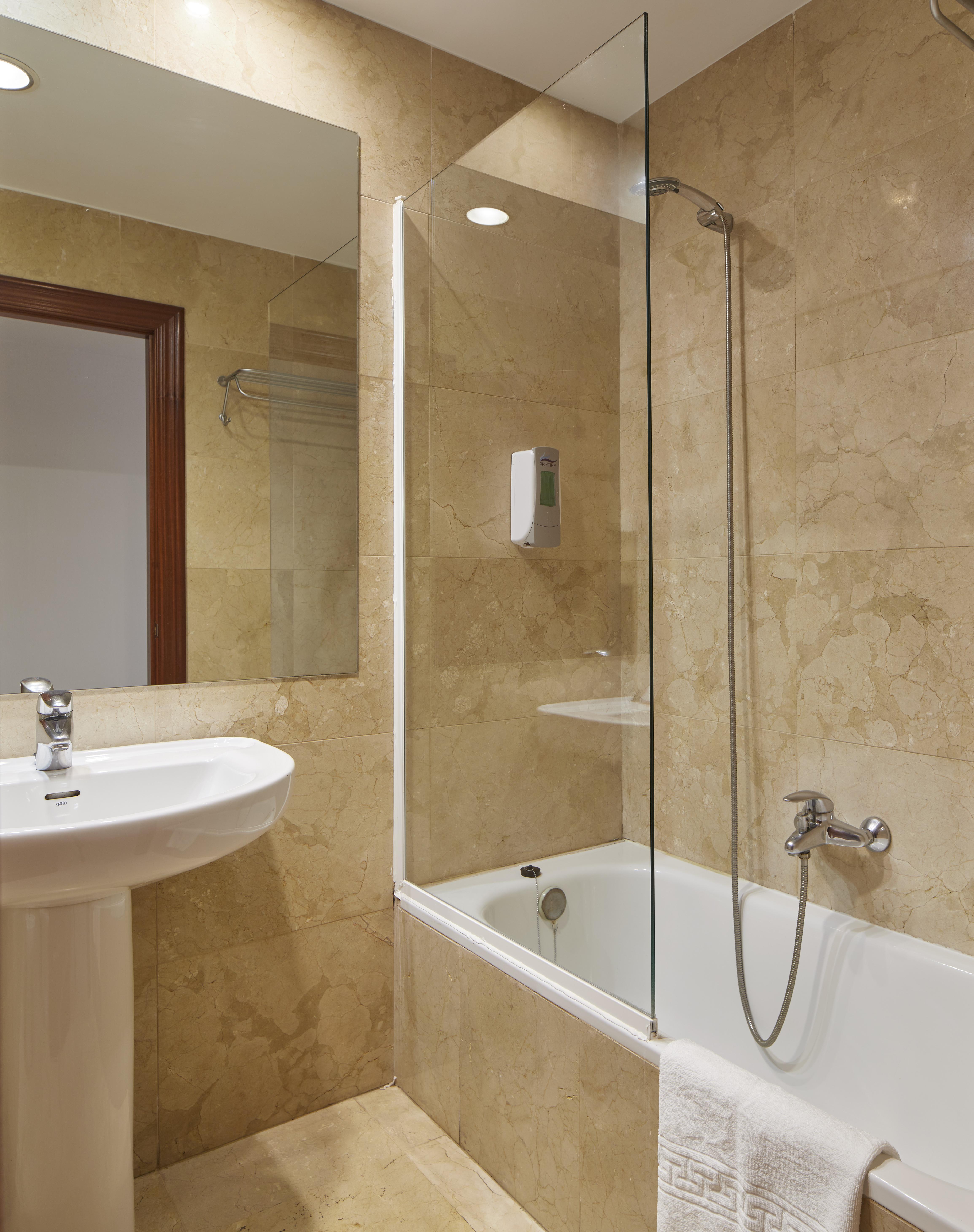 Iraipe Logrono Hotel 外观 照片