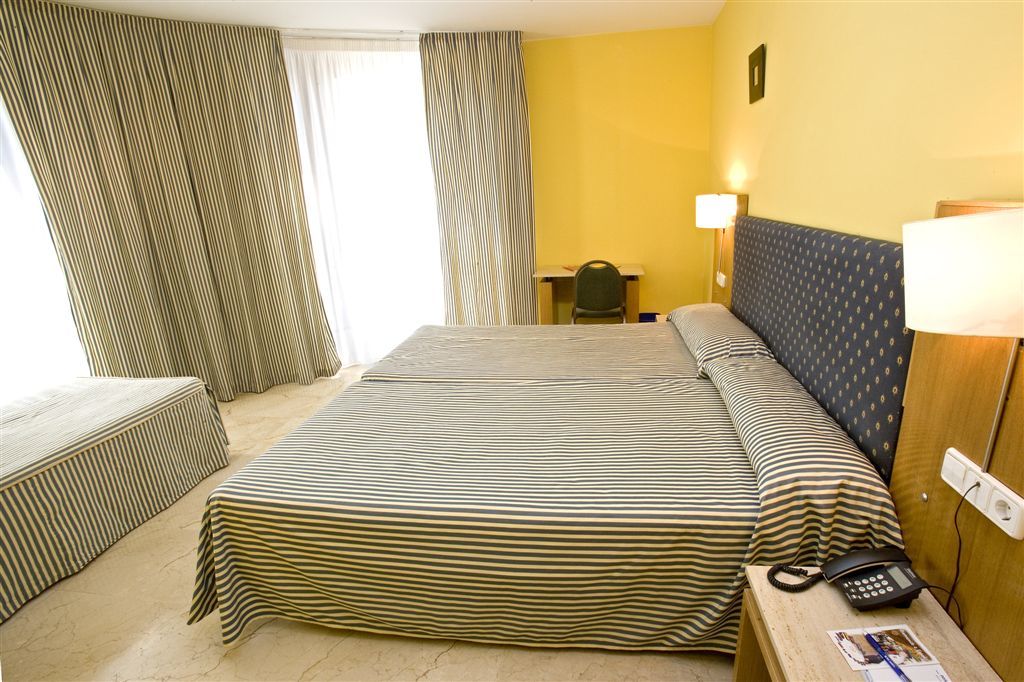 Iraipe Logrono Hotel 外观 照片